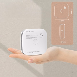 Qoltec 52579 Bezvadu dūmu detektors ar bateriju | Tuya | Wi-fi | sensora kalpošanas laiks 10 gadi | trauksme 85dB | LED