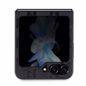Karl Lagerfeld Saffiano Monogram Choupette Pin viedtālruņa apvalks Samsung Galaxy Z Flip 5 - melna