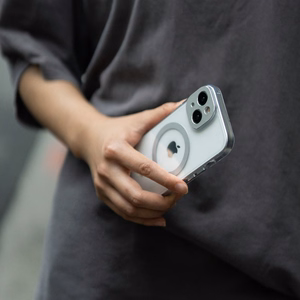 Moshi iGlaze MagSafe vāciņš ierīcei iPhone 15 Pro Max, “Meteorite Gray” krāsā