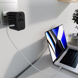 Pasaules ceļojumu GaN 70W adapteris ar maciņu