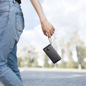 Portatīvais lādētājs Veger W1116 melns 10000mAh (PD / QC3.0) + integrēts 3in1 kabelis