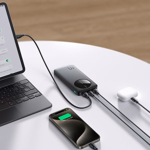 Portatīvais lādētājs Joyroom JR-PBF12 10000mAh 2,4A 2x USB-A 1x USB-C (melns)