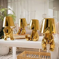 Nakts lampa Golden Man dizains L