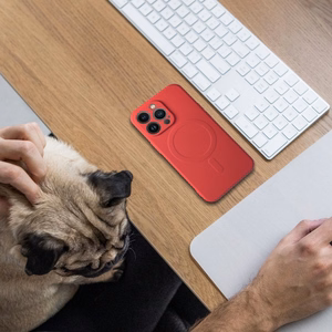 SILICONE MAG COVER viedtālruņa apvalks saderīgs ar Magnētisko IPHONE 16e sarkana