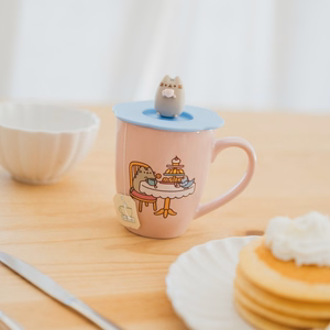 Pusheen – keramikas krūze ar silikona vāku un 3D figūriņu, 350 ml