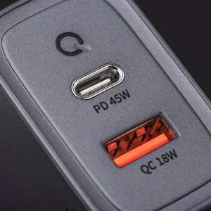 FORCELL F-ENERGY GaN VT-39 pelēks ceļojuma lādētājs Type C + USB A PD QC4.0 4A 45W ar PD