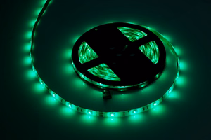 Rebel RGB LED lente, 5 m, 150× 5050 SMD, ūdensizturīga, balta PCB
