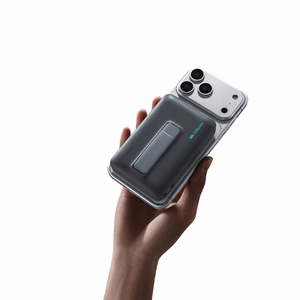 Cuktech WPB100 ārējais akumulators 10 000 mAh, Qi2, 30 W, ar magnētisku stiprinājumu un statīvu – melns