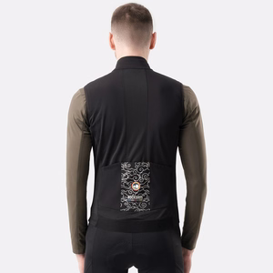 Rockbros TLMJ002 ROAD TO SKY siltināta vēja necaurlaidīga riteņbraukšanas veste, M izmērs – melna