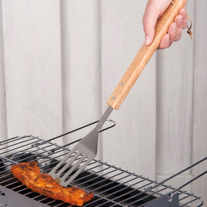 BBQ nerūsējošā tērauda grila lāpstiņa ar ozolkoka rokturi, 41 cm