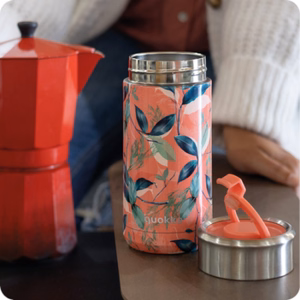 Quokka Boost Coffee Tumbler nerūsējošā tērauda termokrūze ar sietiņu, 400 ml, Eksotiski rozā