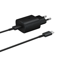 Samsung 25W EP-TA800EBE USB-C sienas lādētājs ar Samsung EP-DA705BBE USB-C / USB-C kabeli rezerves komplektā - melns