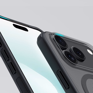 Nillkin Super Frosted Shield Pro Чехол совместимый с MagSafe для iPhone 17 Pro - прозрачный чёрный