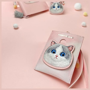 Nimmy Big Eyed Pet 2.0 Kaķa Maks kartes turētājs - rozā