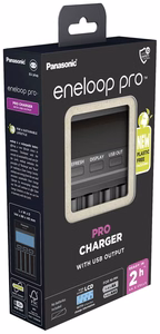 Panasonic Eneloop BQ-CC65E / 5206500 – viedais 1–4 AA/AAA akumulatoru lādētājs ar LCD ekrānu un USB izeju