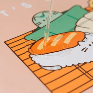 Pusheen Sushi Roll XXL PU ādas spēļu un galda paklājs, 60 × 35 cm