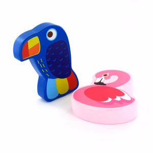 Koka grabulis Flamingo vai Tukāns, nejaušs modelis