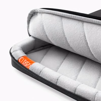 Tech-Protect Defender soma 15–16 portatīvajam datoram – melna un oranža