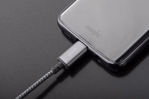 Moshi Vitros vāciņš ierīcei Samsung Galaxy S9, titāna pelēks
