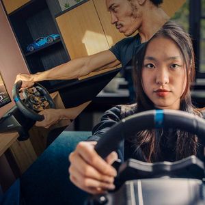 Logitech G G923 Гоночный руль с педалями для PS5, PS4 и ПК
