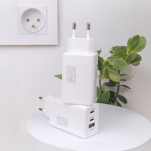 Maxlife MXTC-08-65ACC PD QC lādētājs 2x USB-C 1x USB 65W balts