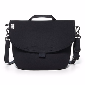 BUILT Bike Messenger insulated lunch bag with bicycle attachment, black