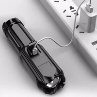 LED lukturītis ar tālummaiņu B25