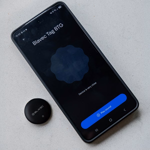 Melns Blavec BTG-01 Bluetooth priekšmetu izsekotājs Apple un Android ierīcēm (BTBTG01-B)