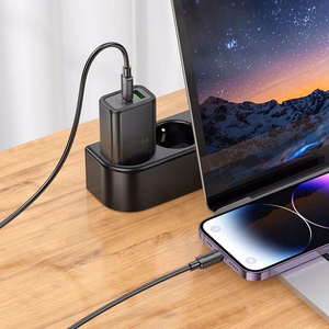 Lādētājs viedtālrunim Hoco USB A + USB C QC3.0 PD 3A 30W + kabelis USB C uz Lightning N63 melns