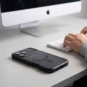 Tech-Protect Defense MagSafe maciņš modelim iPhone 17 Pro Max / 18 Pro Max – matēts melns