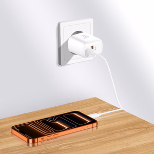 Tech-Protect NCA45W-GAN 2 portu 45 W sienas lādētājs ar USB-C kabeli - balts