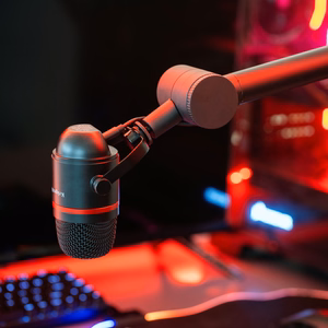 Kruger&Matz Warrior GV-200 USB spēļu un video emuāru mikrofons