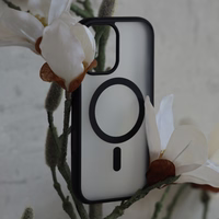 Liavec mīksts maciņš priekš Iphone 17 melns