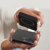 SBS TEBB5000MAG1CK Bezvadu portatīvais lādētājs 5000 mAh USB-C, saderīga ar MagSafe - melna