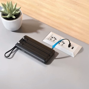 Portatīvais lādētājs Veger W1116 melns 10000mAh (PD / QC3.0) + integrēts 3in1 kabelis