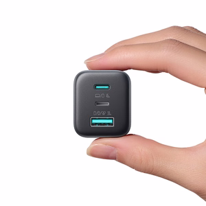 Joyroom JR-TO1 GaN 45W USB-C Lightning USB-A sienas lādētājs melns