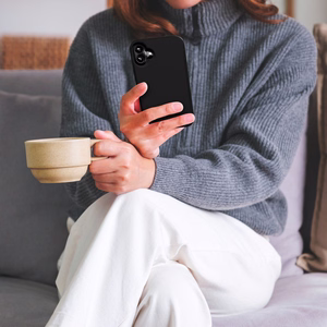 SBS Full Active D3O apvalks iPhone 16 - melns