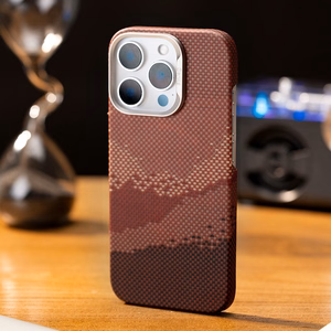 Benks Magnētiskais Golden Tide Kevlar 600D Iphone 16 Pro