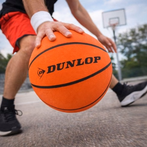 Dunlop 8 paneļu āra basketbola bumba, 7. izmērs, oranža