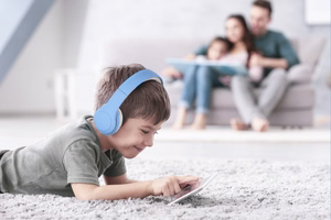 Kruger&Matz Street Kids bezvadu virsauss austiņas bērniem, rozā