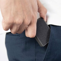 UNIQ Sienas lādētājs Votre Slim Duo 20W USB-C + USB-A melns/charcoal melns