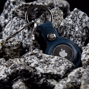 Crong ādas aizsargvāciņš ar atslēgu gredzenu Apple AirTag 1 / 2, zaļš
