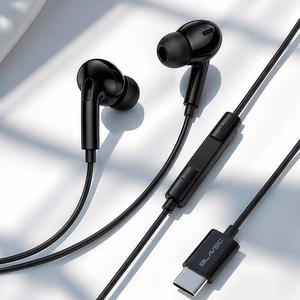 Blavec BHS-01 USB-C ausīs ievietojamās austiņas ar mikrofonu un DAC (BHS01-B), melnas