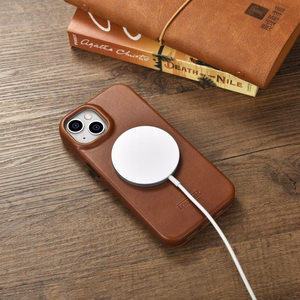 iCarer CE Oil Wax Premium ādas folio viedtālruņa apvalks iPhone 14 Plus Magnētiskais atveramais apvalks ar MagSafe Brūns (AKI14220707-BN)