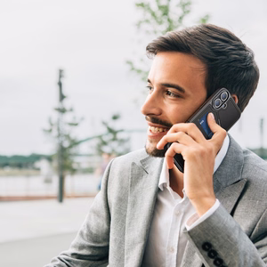 Dux Ducis Rafi II Mag viedtālruņa apvalks ar MagSafe iPhone 16 - melns