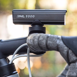 Rockbros 24610002001 priekšējais velosipēda lukturis 1000 lm + USB-C - USB-A kabelis - melns