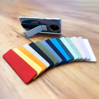 Wozinsky viedtālruņa turētājs ar statīvu L zāles zaļa (WGS-01GG)