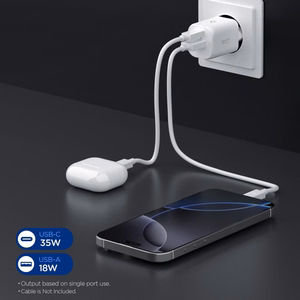 Spigen Essential EE352EU USB-C / USB-A 35W Wall Charger - White