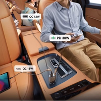 Automašīnas lādētājs Joyroom "JR-CCL07" melns 30W (1xPD / 1xQC3.0) + "Lightning" kabelis