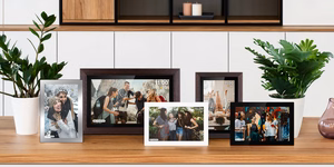 Kruger&Matz FRAMEO Wi-Fi 15,6 collu digitālais foto rāmis ar koka ietvaru